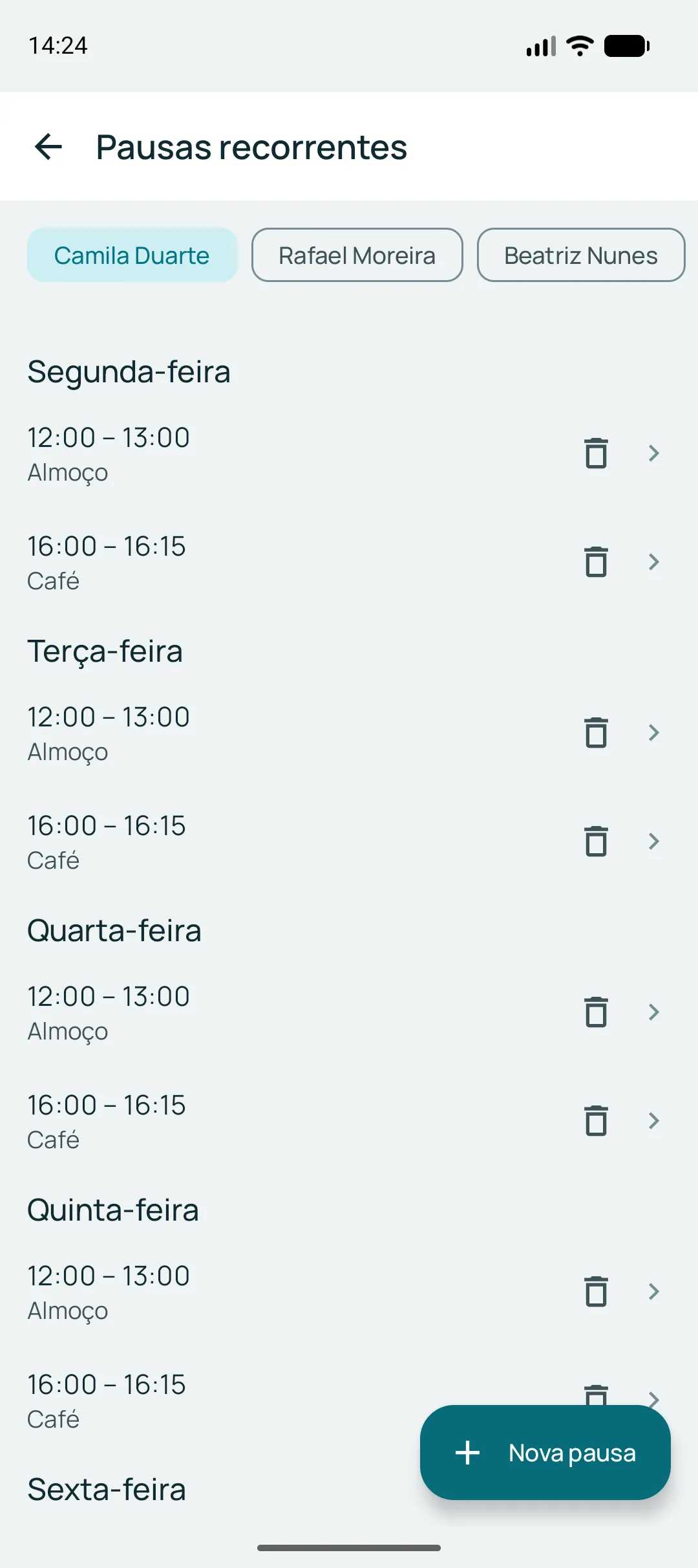 Tela de pausas recorrentes: almoço de 12h às 13h e um intervalo de 15 minutos às 16h, repetidos de segunda a quinta.