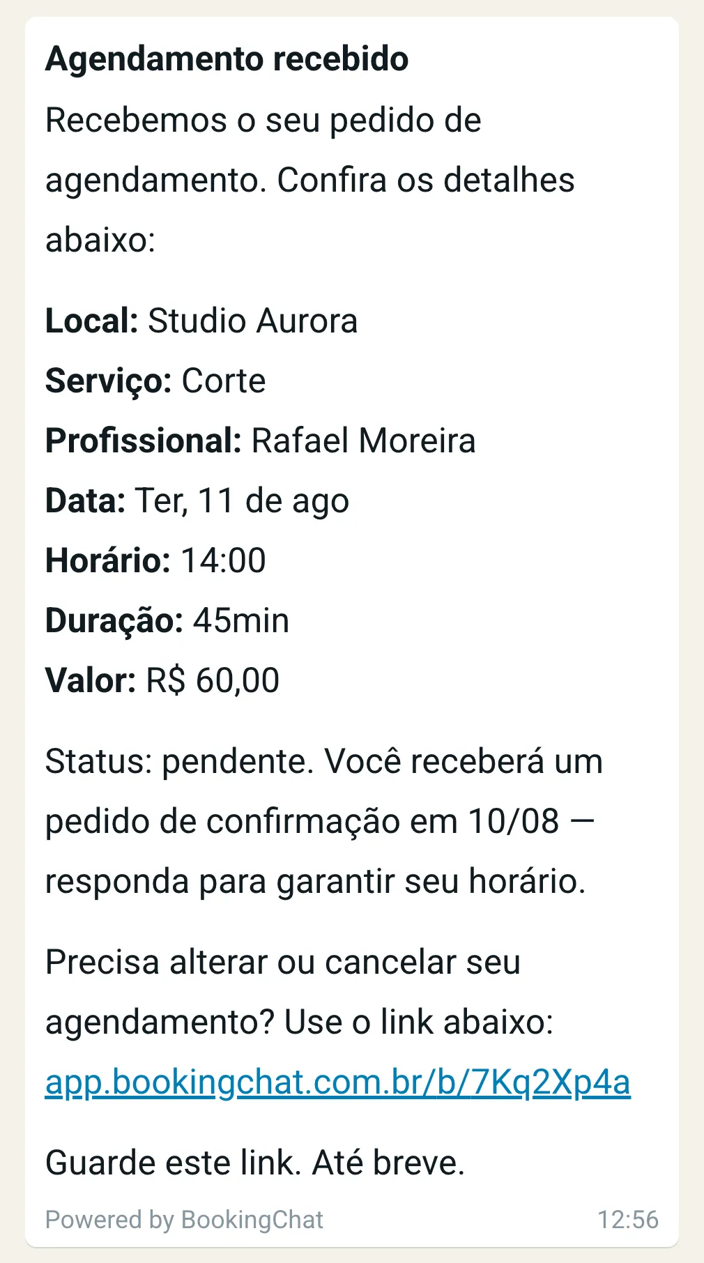 Mensagem de WhatsApp com o agendamento recebido, listando negócio, serviço, profissional, dia, hora, duração e valor, e o link para alterar ou cancelar.